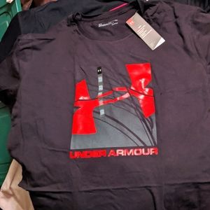 Under Armour  UA Logo shirt